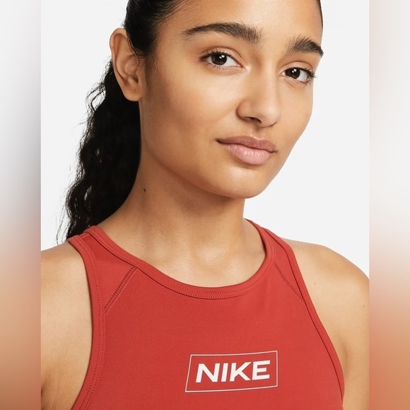 NWT! Nike Pro Women's Cinnabar Pro Dri Fit Tank Top - Size Medium 🤎 - Picture 5 of 8